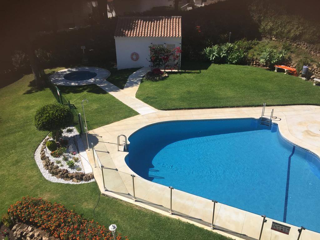 Ocean Point Apartment Sitio de Calahonda Exterior photo