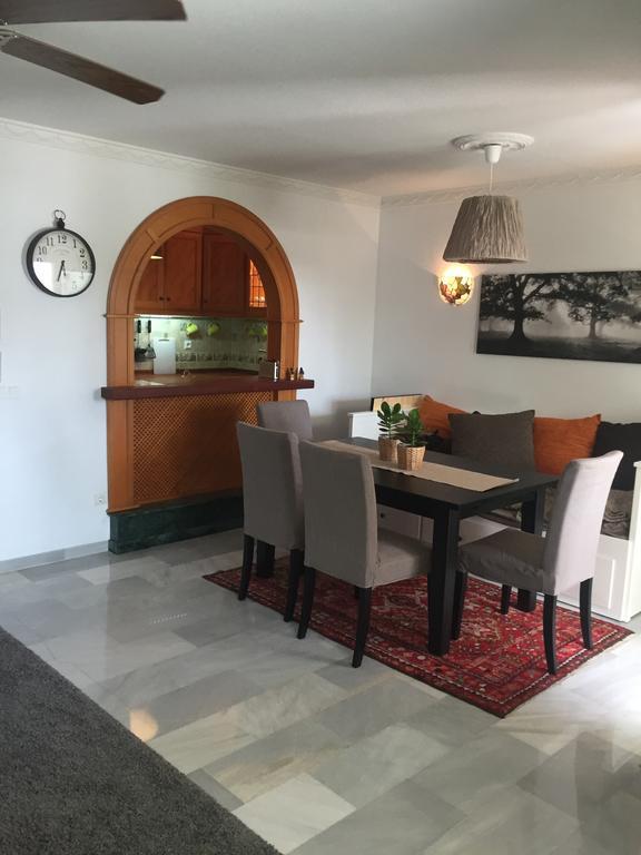 Ocean Point Apartment Sitio de Calahonda Exterior photo